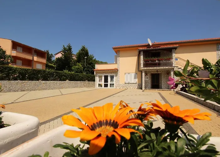Apartments Nevenka K.