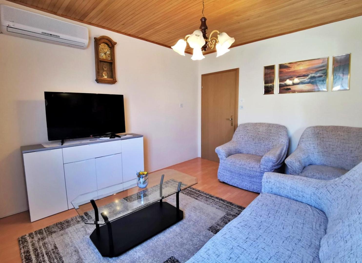Nevenka K. Guest house 3*